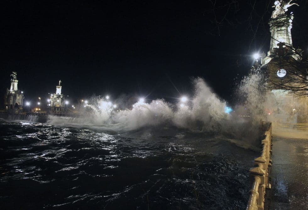 Image d'illustration pour Synthèse de l'épisode vagues submersions du 31 janvier au 2 février